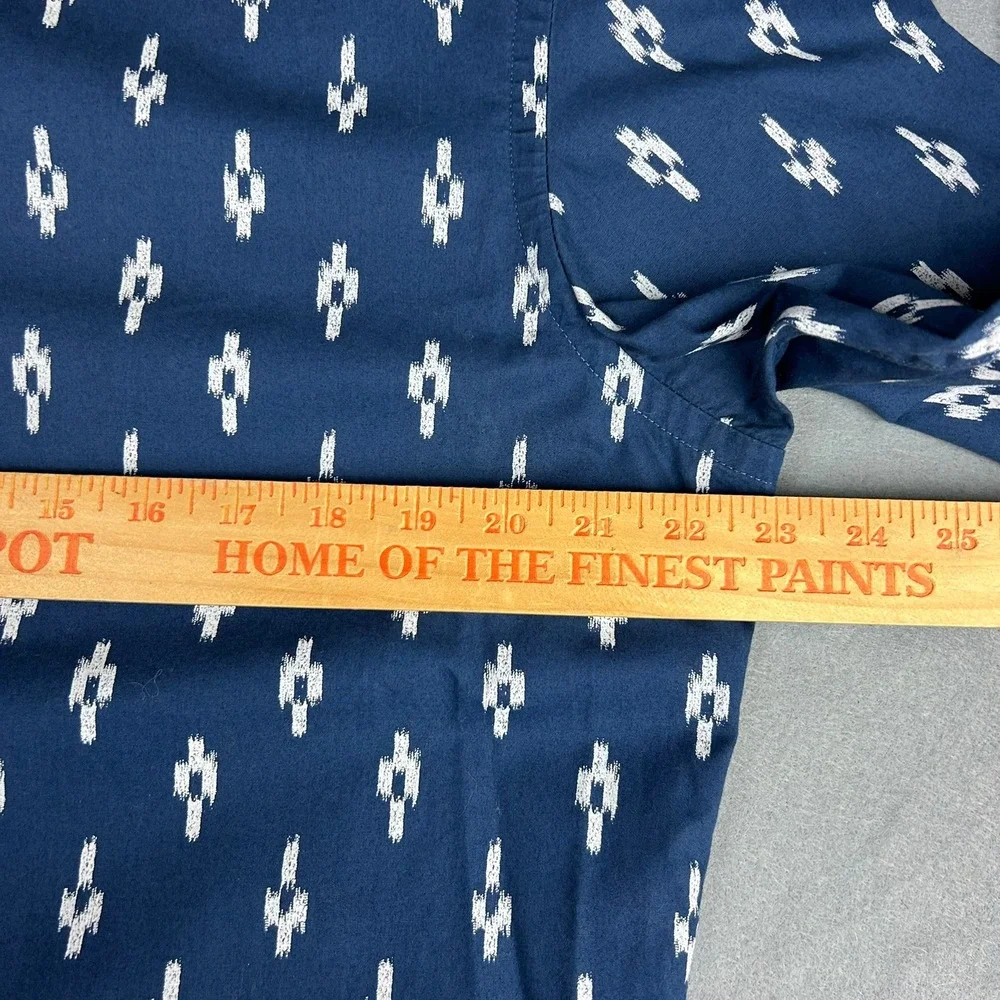 Banana Republic Button Down Slim Fit Ikat Print Mens Large Blue Tribal Aztec